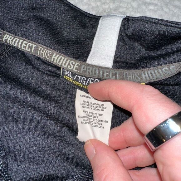 Under Armour Men’s Solid Black Full Zip Jacket Size XL EUC - Picture 7 of 12